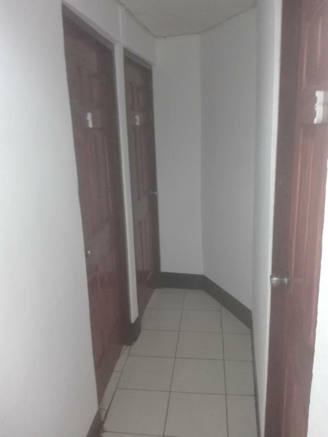 Hostal Don Frank San Carlos Esterno foto