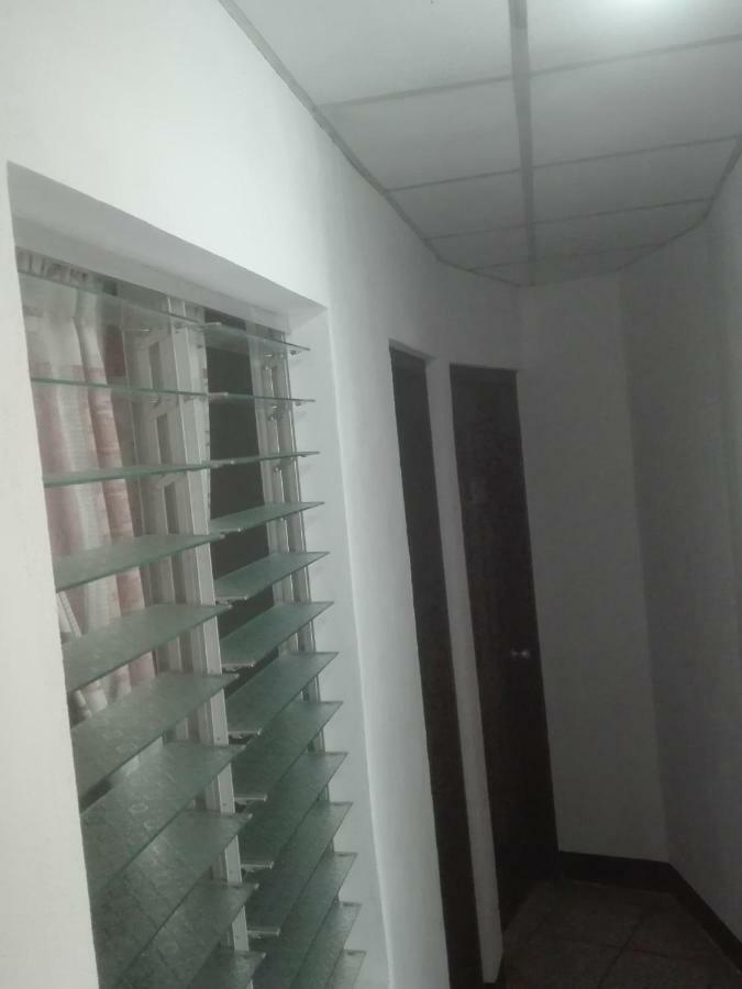 Hostal Don Frank San Carlos Esterno foto