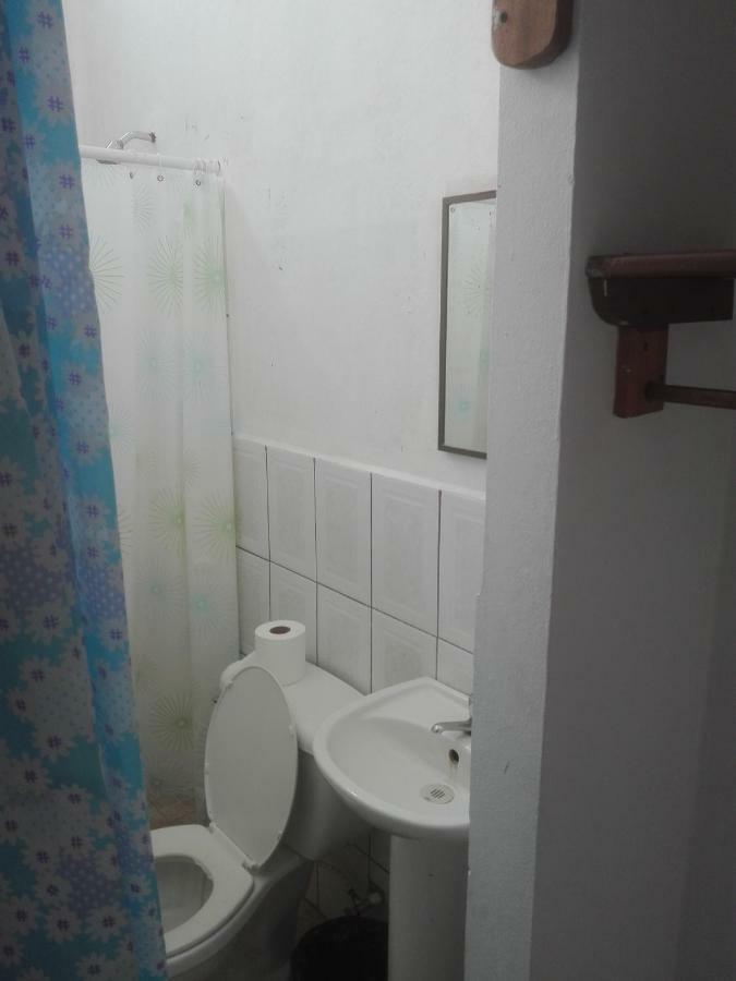 Hostal Don Frank San Carlos Esterno foto